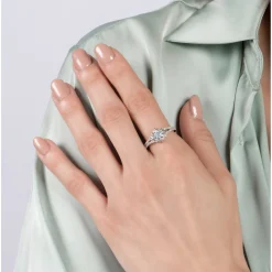 Enchanted Disney Fine Jewelry Sterling Silver with 1/5 CTTW Aquamarine Centre Diamond Frozen 2 Elsa Snowflake Ring