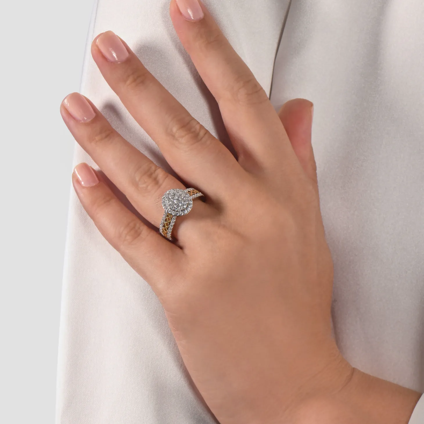 Enchanted Disney Fine Jewelry 14K White Gold and Yellow Gold with 1 CTTW Diamond Jasmine Engagement Ring
