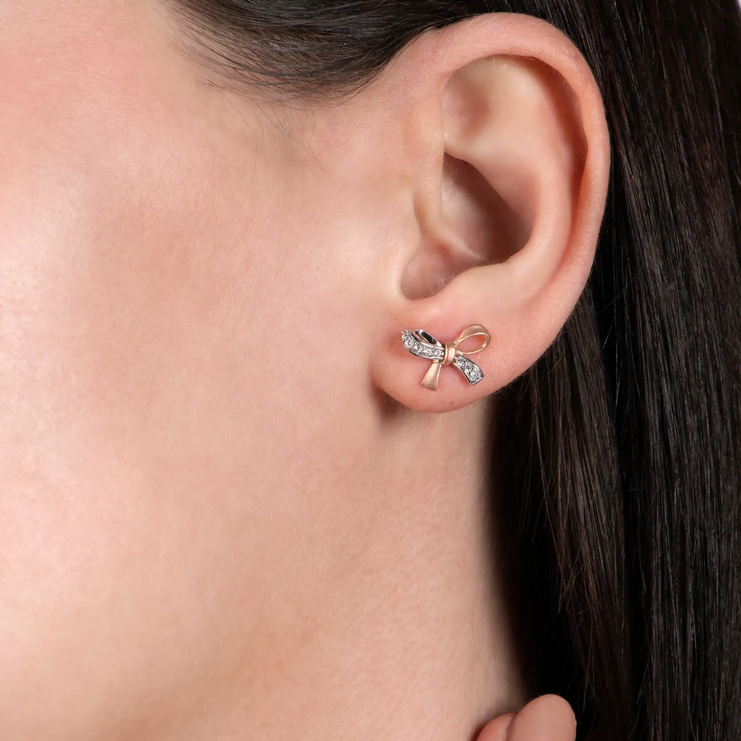 Enchanted Disney Fine Jewelry 10K White Gold And Rose Gold with 1/10 CTTW Natural White Round Diamond Snow White Stud Earring