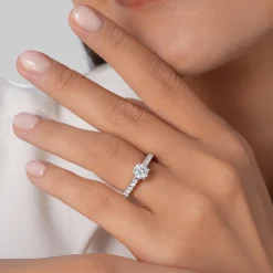 Enchanted Star Lab Grown Diamond 14K Gold Aurora Single Row Pave Engagement Ring