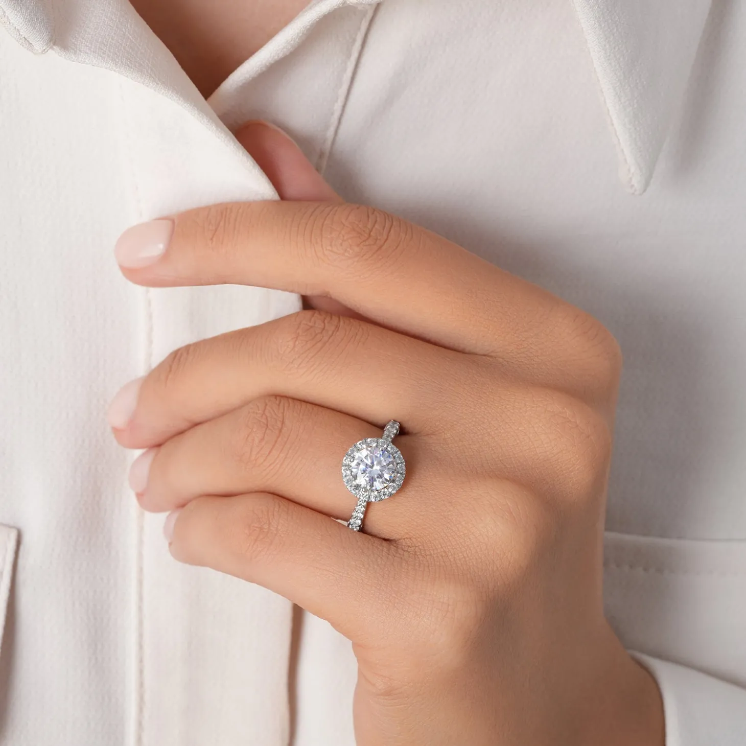 Enchanted Star Lab Grown Diamond 14K Gold Aurora Halo Engagement Ring